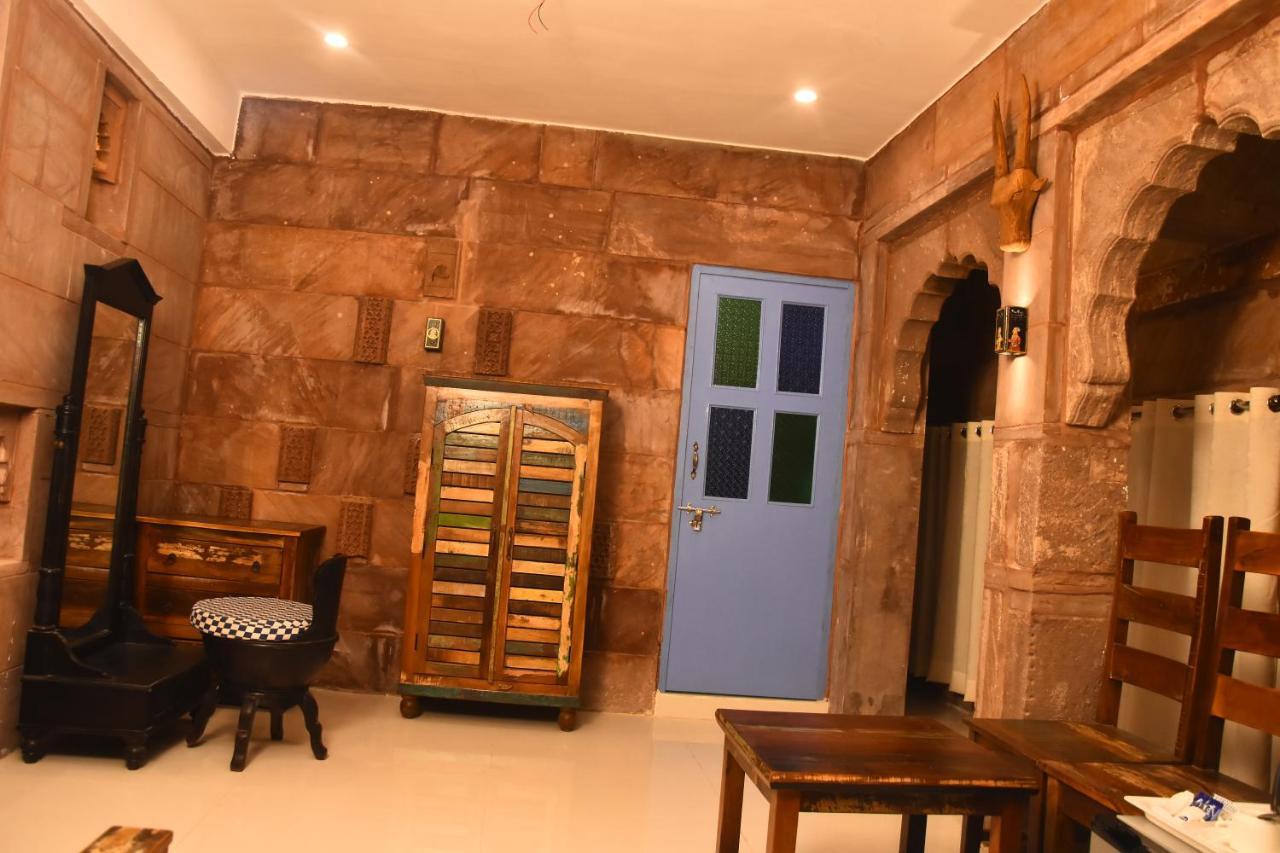 The Kutumb Villa - A Heritage Home Stay Dzsódhpur Kültér fotó